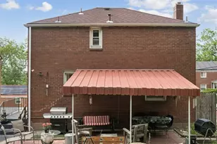 2106 Lindsay Rd, Pittsburgh, PA 15221 - Photo 16