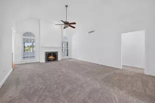 375 Violet Ct, Clinton Township, PA 16056 - Photo 4