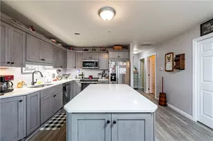559 Sunview Cir, Derry Township, PA 15650 - Photo 24