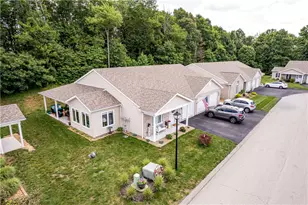 559 Sunview Cir, Derry Township, PA 15650 - Photo 12