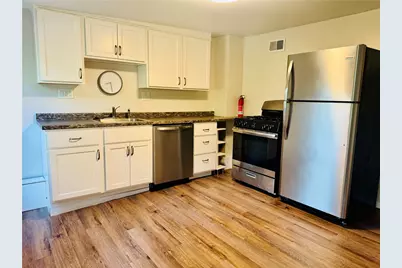 197-199 E Bellevue Ave, Ross Twp, PA 15202 - Photo 4