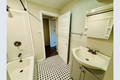 197-199 E Bellevue Ave, Ross Twp, PA 15202 - Photo 8