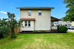 1028 Dewey Ave, New Castle, PA 16101 - Photo 4