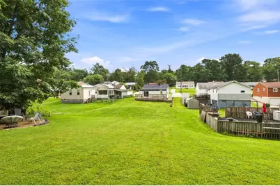 5036 Sherwood Rd, Bethel Park, PA 15102 - Photo 22