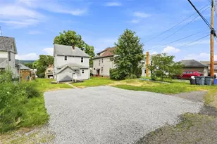 1522 Ridge Ave, Coraopolis, PA 15108 - Photo 34