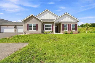 2083 S. Links Ave, Center Township, PA 16001 - Photo 1