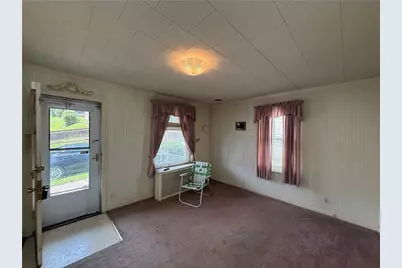 808 Meadow Ave, Charleroi Boro, PA 15022 - Photo 4