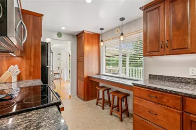 336 Maple Rd, Pittsburgh, PA 15239 - Photo 12