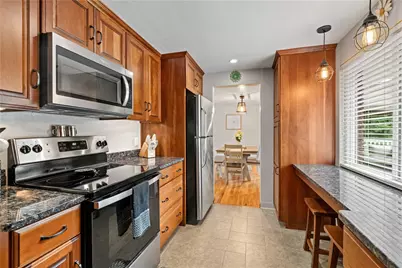 336 Maple Rd, Pittsburgh, PA 15239 - Photo 10