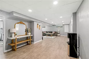336 Maple Rd, Pittsburgh, PA 15239 - Photo 22