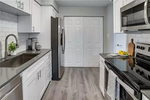 2 Greenwich Ct, Oakmont, PA 15139 - Photo 6