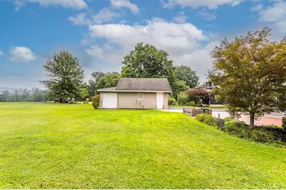 335 Derrick Avenue, South Union Township, PA 15401 - Photo 8