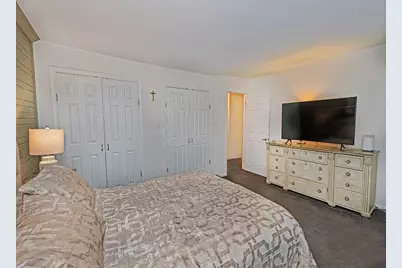 691 Shady Dr East, Pittsburgh, PA 15228 - Photo 18