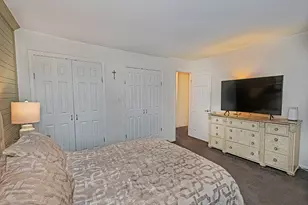 691 Shady Dr E, Pittsburgh, PA 15228 - Photo 18