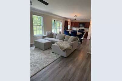 628 Glengarry Ct, Pittsburgh, PA 15239 - Photo 2