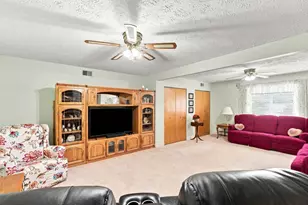 111 Paula Dr, Center Township, PA 15001 - Photo 24