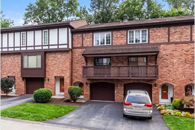 350 Woodbridge Dr, Ross Twp, PA 15237 - Photo 2