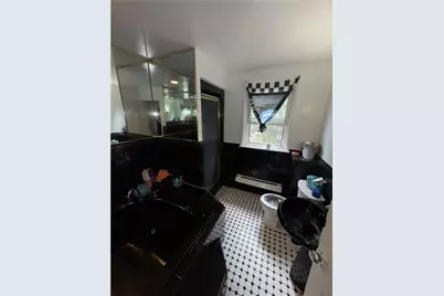 1372 Traymore Ave, Pittsburgh, PA 15221 - Photo 8