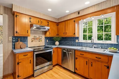 130 Laurelwood Dr, Ross Twp, PA 15237 - Photo 1
