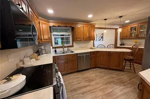 33 Ashland Way, Allegheny Township, PA 15690 - Photo 4