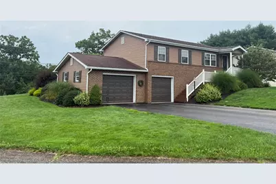33 Ashland Way, Allegheny Township, PA 15690 - Photo 1