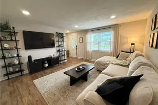 33 Ashland Way, Allegheny Township, PA 15690 - Photo 6