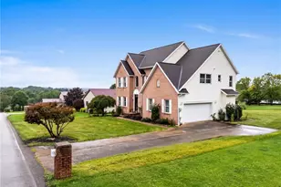 1019 Kimberly Dr, South Union Township, PA 15401 - Photo 4
