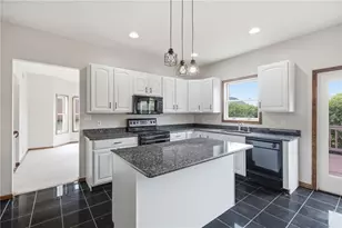 1019 Kimberly Dr, South Union Township, PA 15401 - Photo 14