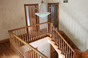 650 Washington Ave, Ellwood City, PA 16117 - Photo 22