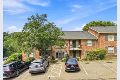 950 Margarite Drive #J, Scott Township, PA 15216 - Photo 2