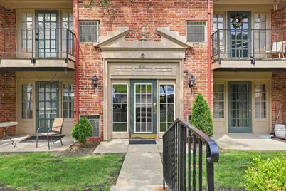 950 Margarite Drive #J, Scott Township, PA 15216 - Photo 4