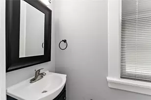 2611 Broadway Ave, Pittsburgh, PA 15216 - Photo 10