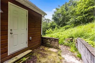 850 Gypsy Glen Rd, Brighton Township, PA 15009 - Photo 6