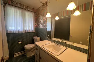 327 Holyoke Rd, Center Township, PA 16001 - Photo 20
