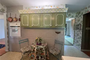 327 Holyoke Rd, Center Township, PA 16001 - Photo 16