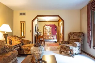 856 Walnut Dr, Ellwood City, PA 16117 - Photo 10
