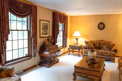 856 Walnut Drive, Ellwood City, PA 16117 - Photo 8