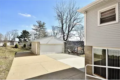 3743 Brownsville Rd, Pittsburgh, PA 15227 - Photo 10
