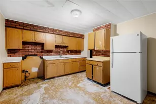 719 Frederick St, McKees Rocks, PA 15136 - Photo 6