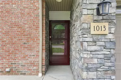 1013 Westwood Lane, West Mifflin, PA 15122 - Photo 2