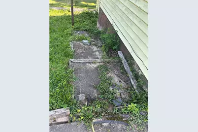 10 Step St, East Bethlehem, PA 15348 - Photo 16