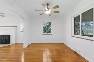 116 Warren Dr, New Kensington, PA 15068 - Photo 8