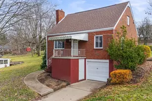 116 Warren Dr, New Kensington, PA 15068 - Photo 1