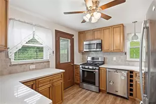 2115 E Beckert Ave, Pittsburgh, PA 15212 - Photo 16