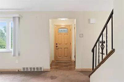 2115 E Beckert Ave, Pittsburgh, PA 15212 - Photo 8