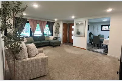 5525 Clark Avenue, Bethel Park, PA 15102 - Photo 8