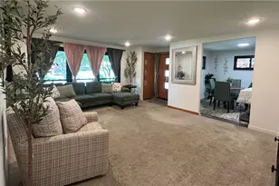 5525 Clark Ave, Bethel Park, PA 15102 - Photo 8