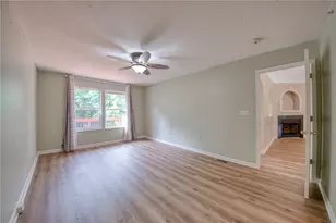 2115 Shawnee Dr, South Strabane, PA 15301 - Photo 16