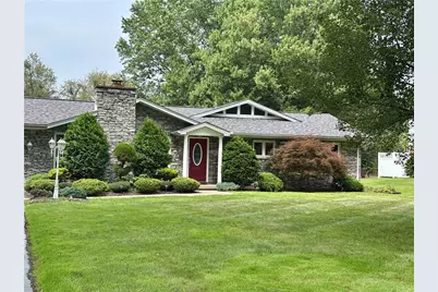 157 Randall Dr, Neshannock Township, PA 16105 - Photo 2