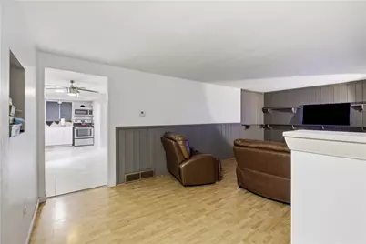 7913 Lloyd Ave, Pittsburgh, PA 15218 - Photo 8